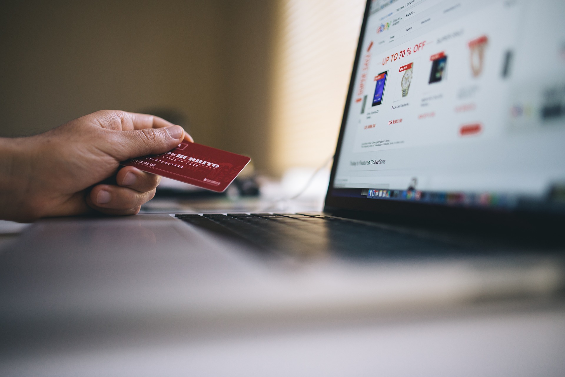 Wirtualna karta kredytowa – wygodna i bezpieczna alternatywa dla tradycyjnych kart kredytowych